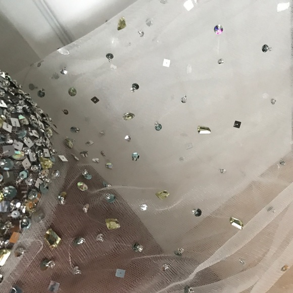 PROM DRESS - Picture 2 of 4