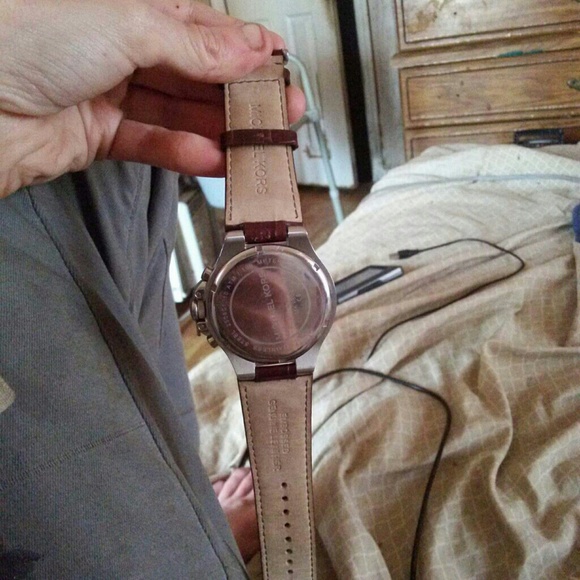 Michael kors watch - Picture 3 of 4