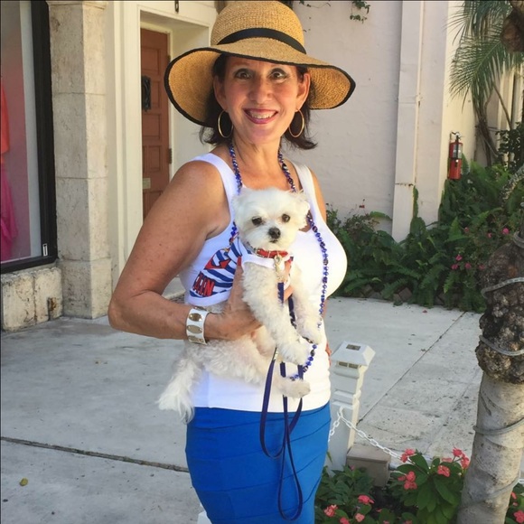 Meet your Posher, Cindy - Picture 1 of 1