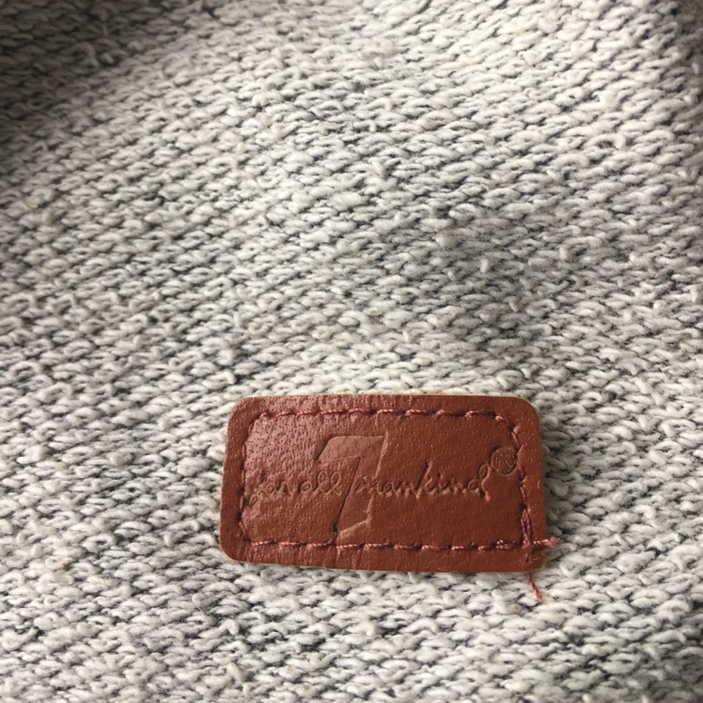 7 for all mankind sweatshirt 12 months - Picture 4 of 4