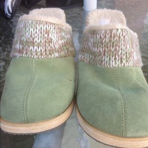 Skechers Clogs SZ 8 Gorgeous Rare. Beauty