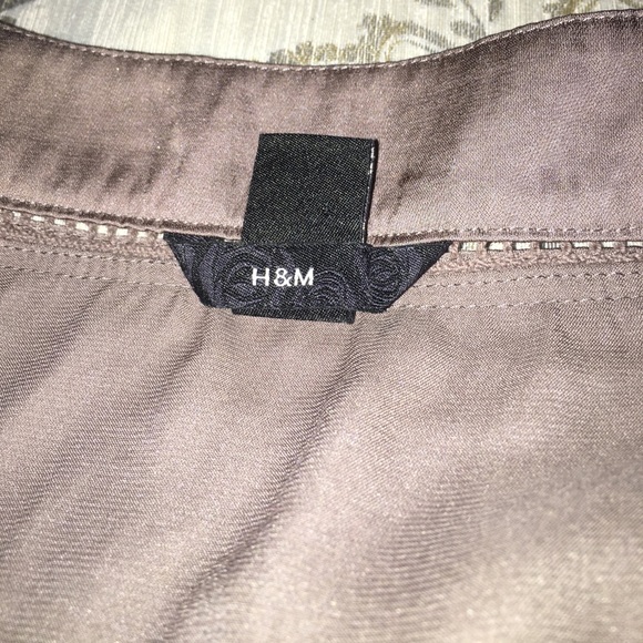 H&M grey blouse - Picture 5 of 5