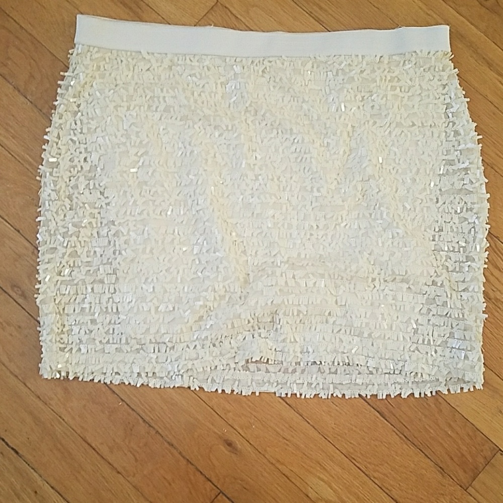 Elastic band sequin mini skirt