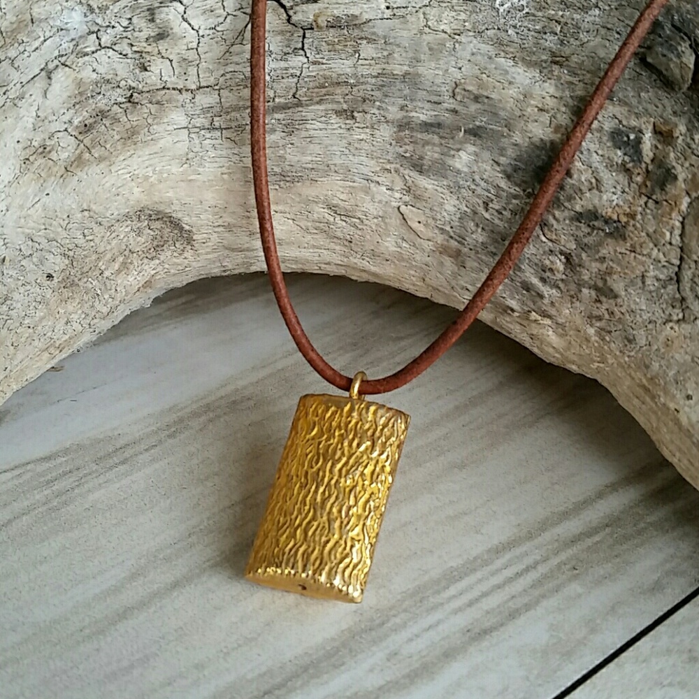 Gold plated Leather Pendant Necklace