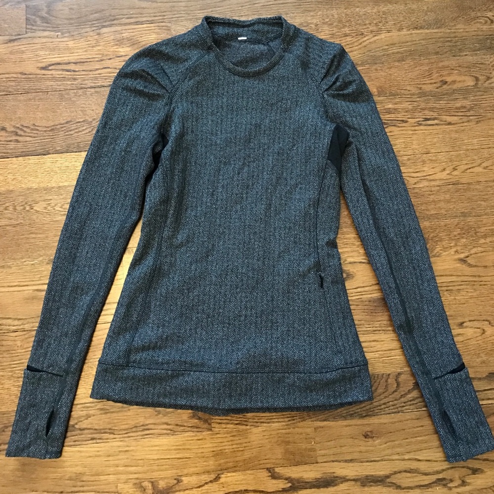 Lululemon grey/black long sleeve