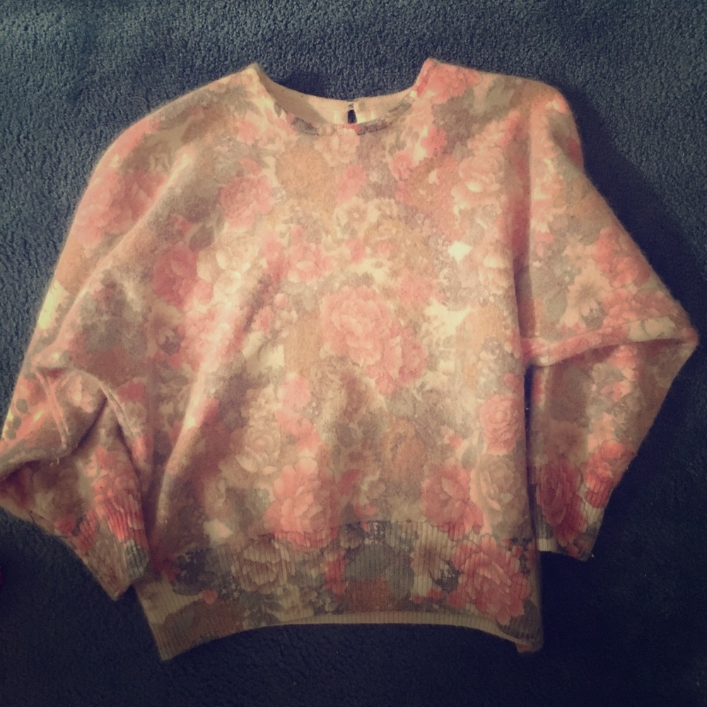 Flowery sweater