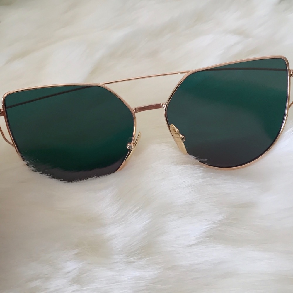 Rose Gold Cat Eye Trendy Sunglasses - Picture 3 of 7