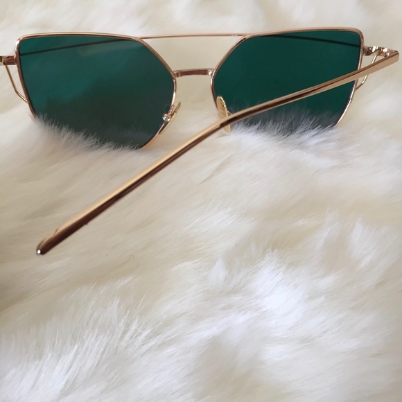 Rose Gold Cat Eye Trendy Sunglasses - Picture 5 of 7