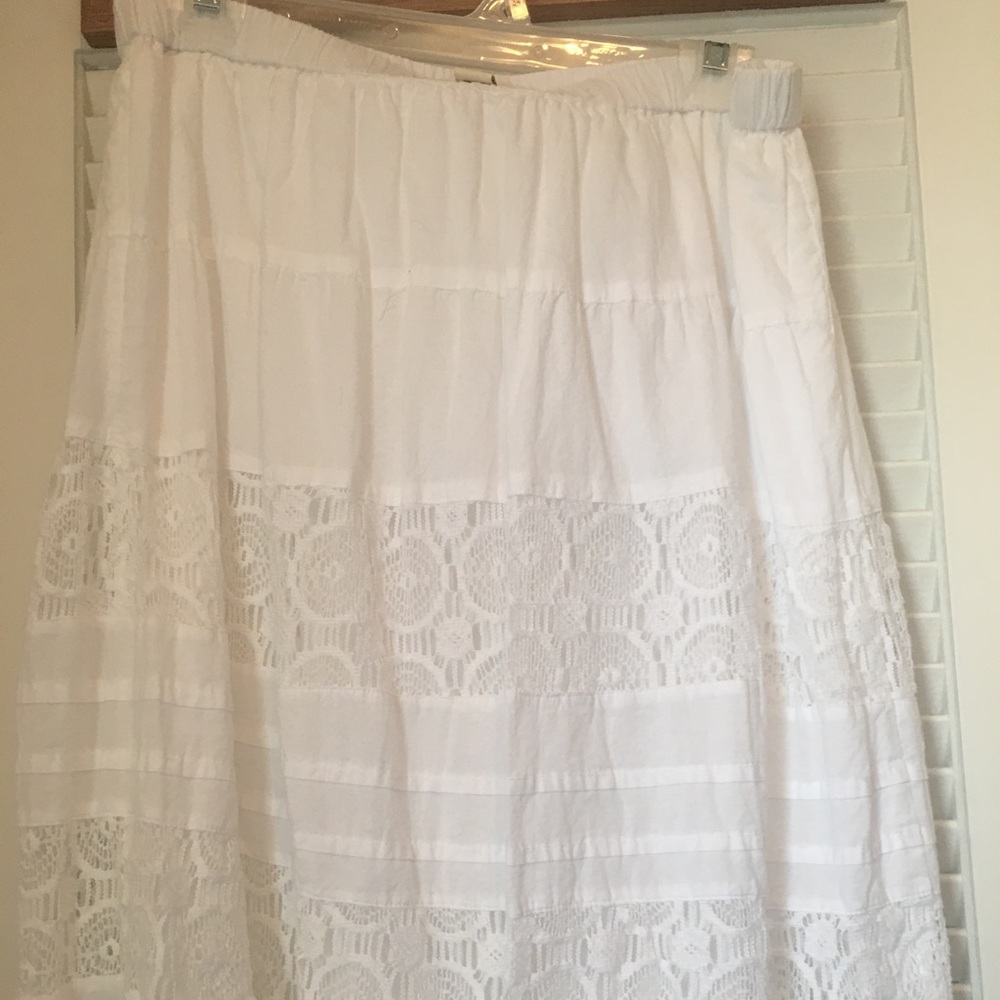 Beautiful White Lace skirt!
