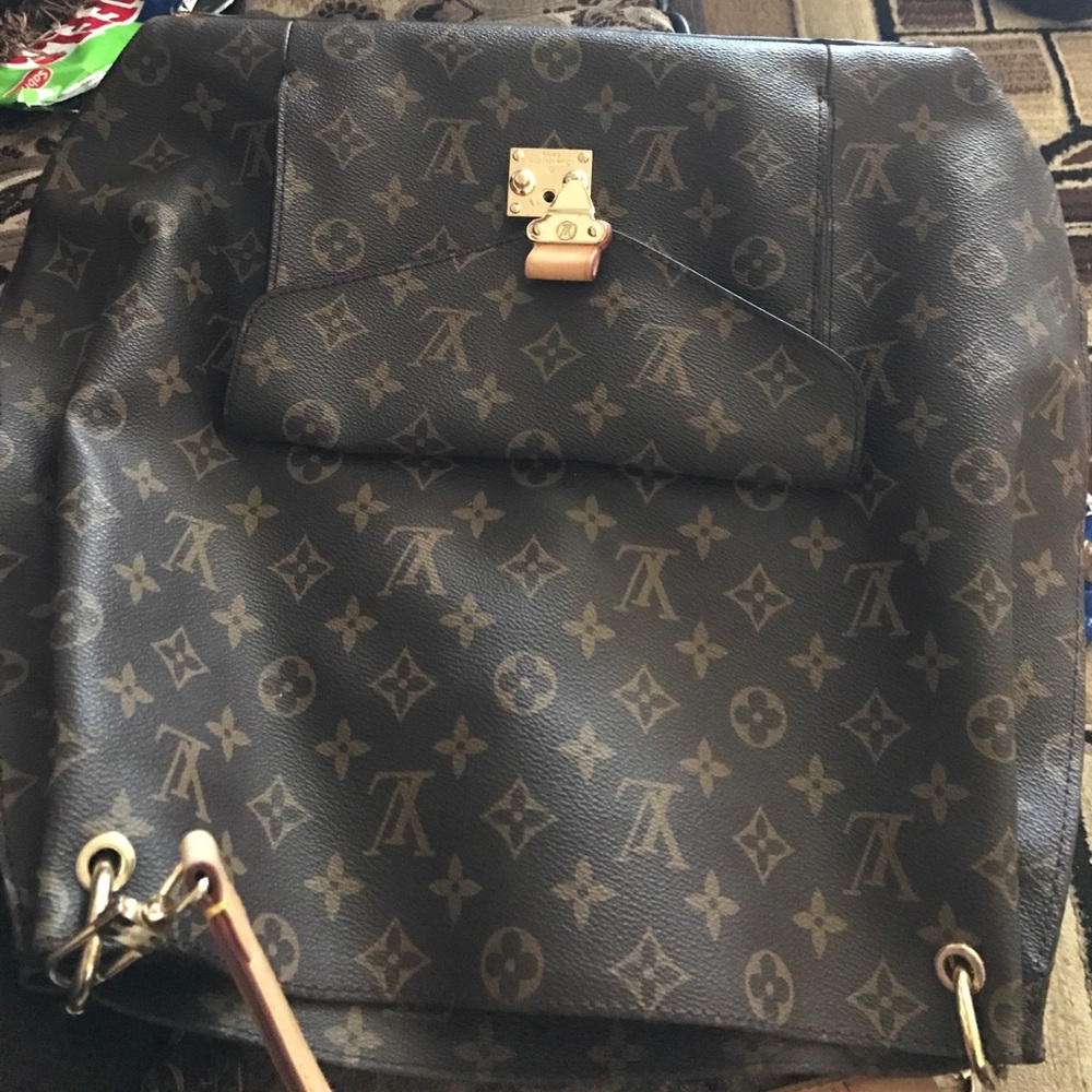 Hand bag