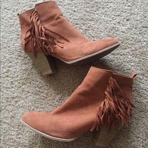 🔥🔥Chestnut Ankle booties with fringe tassel