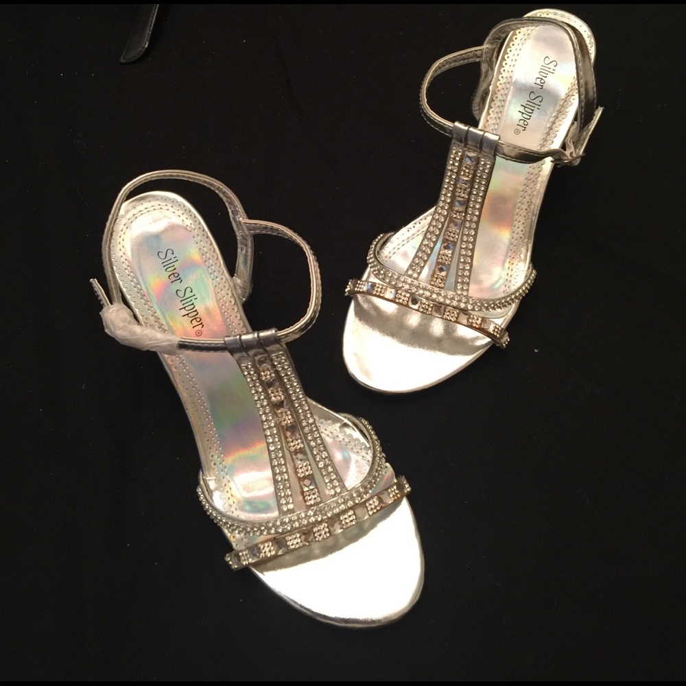 Silver and Rhinestone Special Event Heel size 7