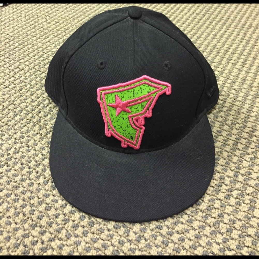 Famous stars and straps new era hat