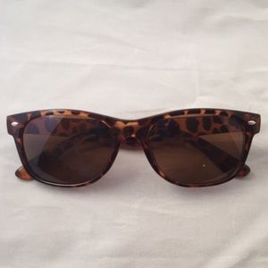 SALE!!! Tortoise New Wayfarer Sunglasses