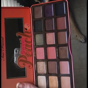 Too Faced Sweet Peach Palette