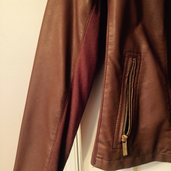 Caramel brown Calvin Klein leather jacket. - Picture 2 of 3