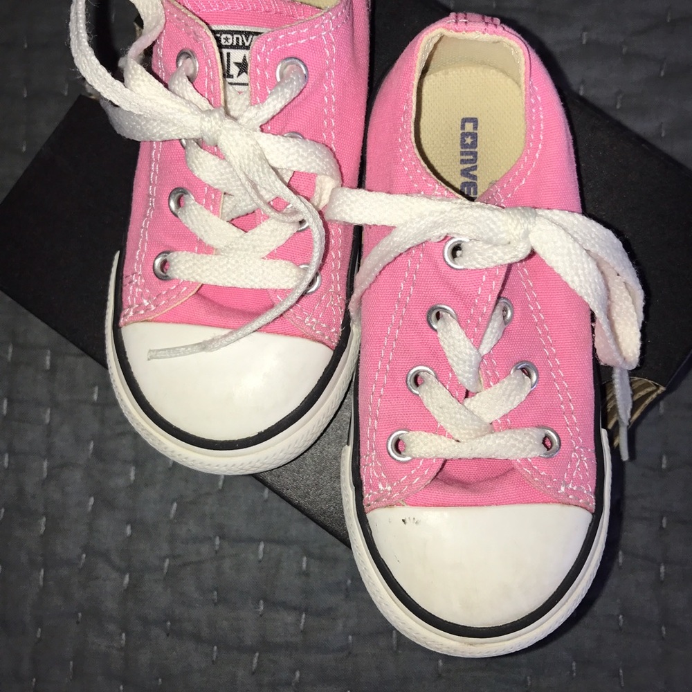 Pink Converse All Star