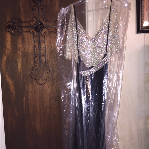 Two piece diamond sequin mermaid prom dress - Picture 2 of 5