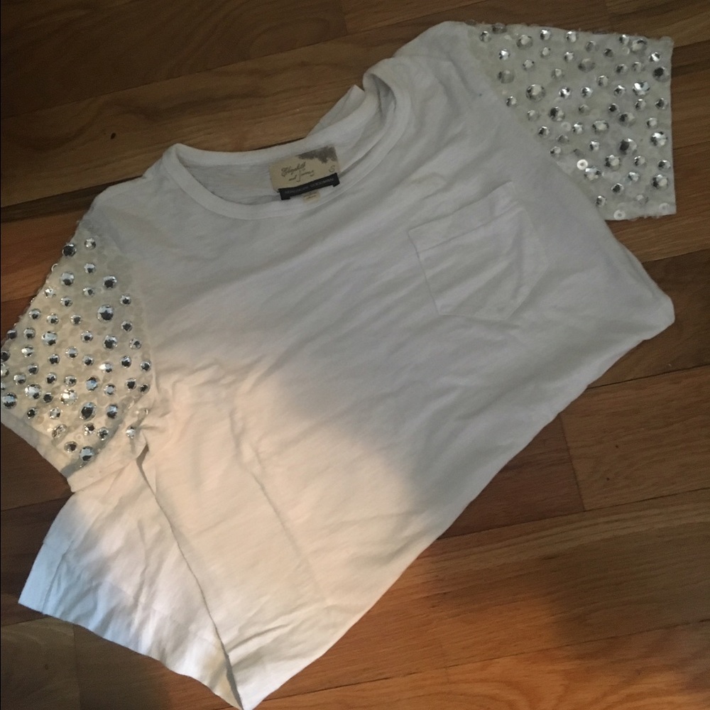 Elizabeth and James tee