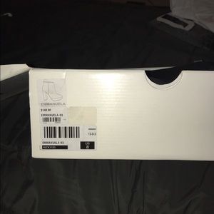 ALDO Chunky heel. Size 8.