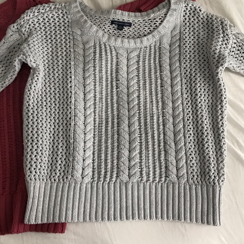 Sweaters - Picture 4 of 4