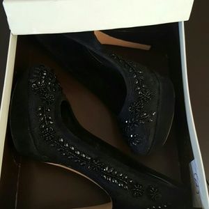 BCBG Maxazria Stilleto