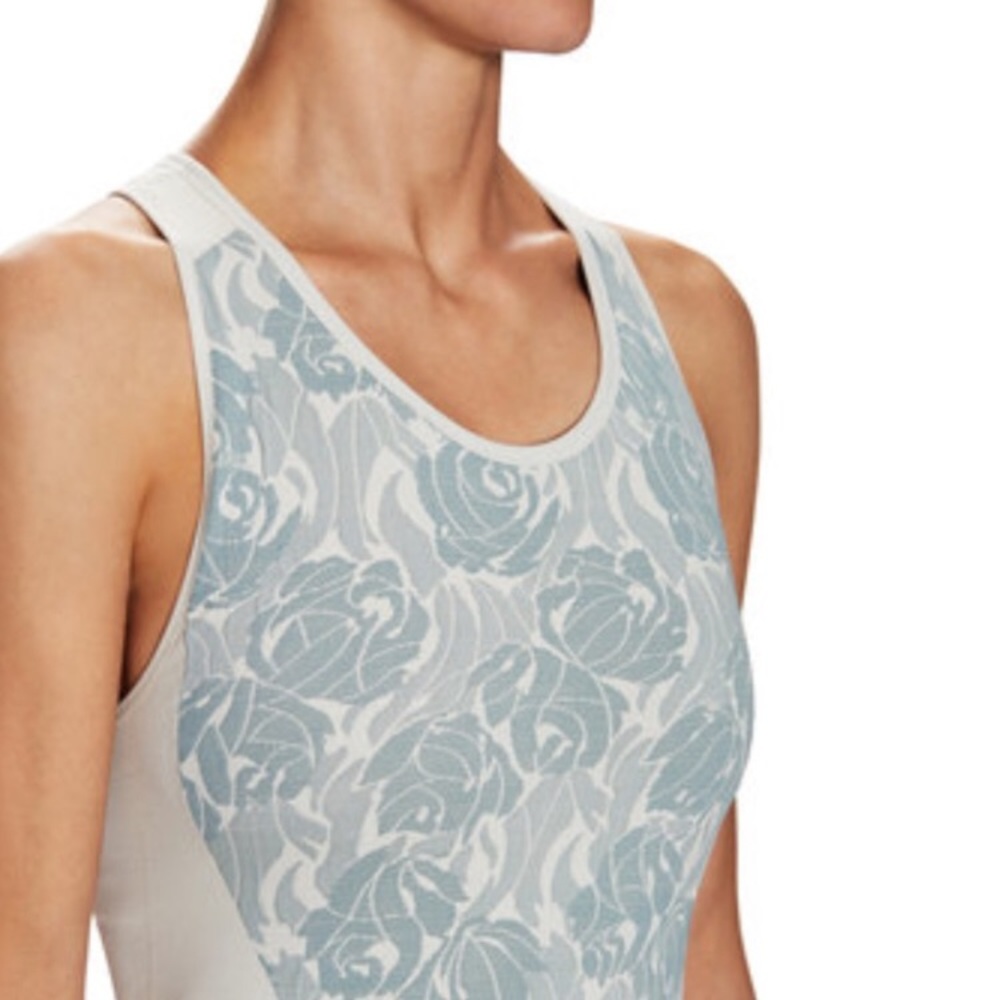 Beautiful Stella McCartney yoga tank - M (S fit)