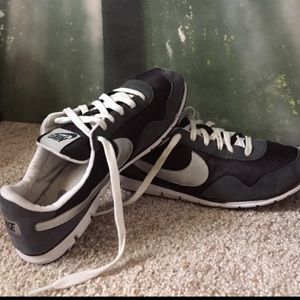 Nike Shoes Sz 9,Fits narrow foot best