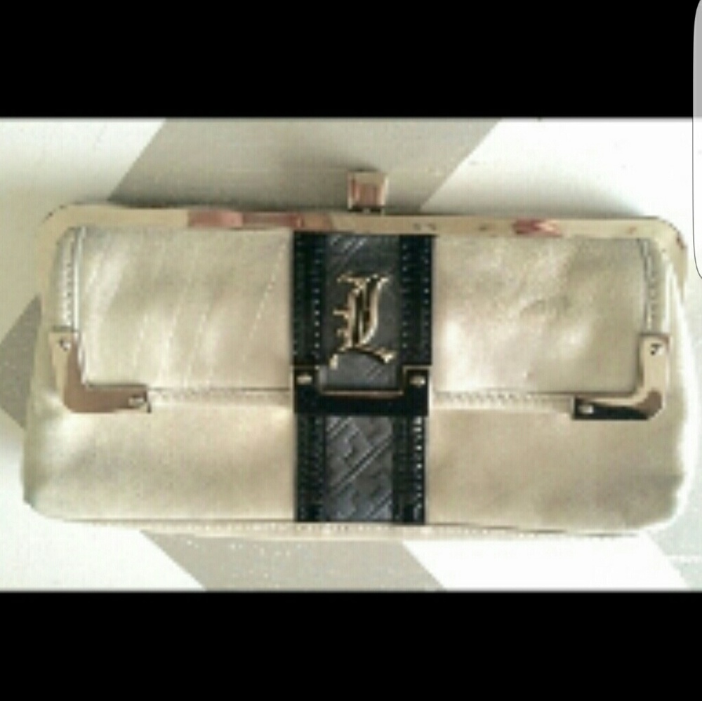 AUTHENTIC LAMB LEATHER CLUTCH
