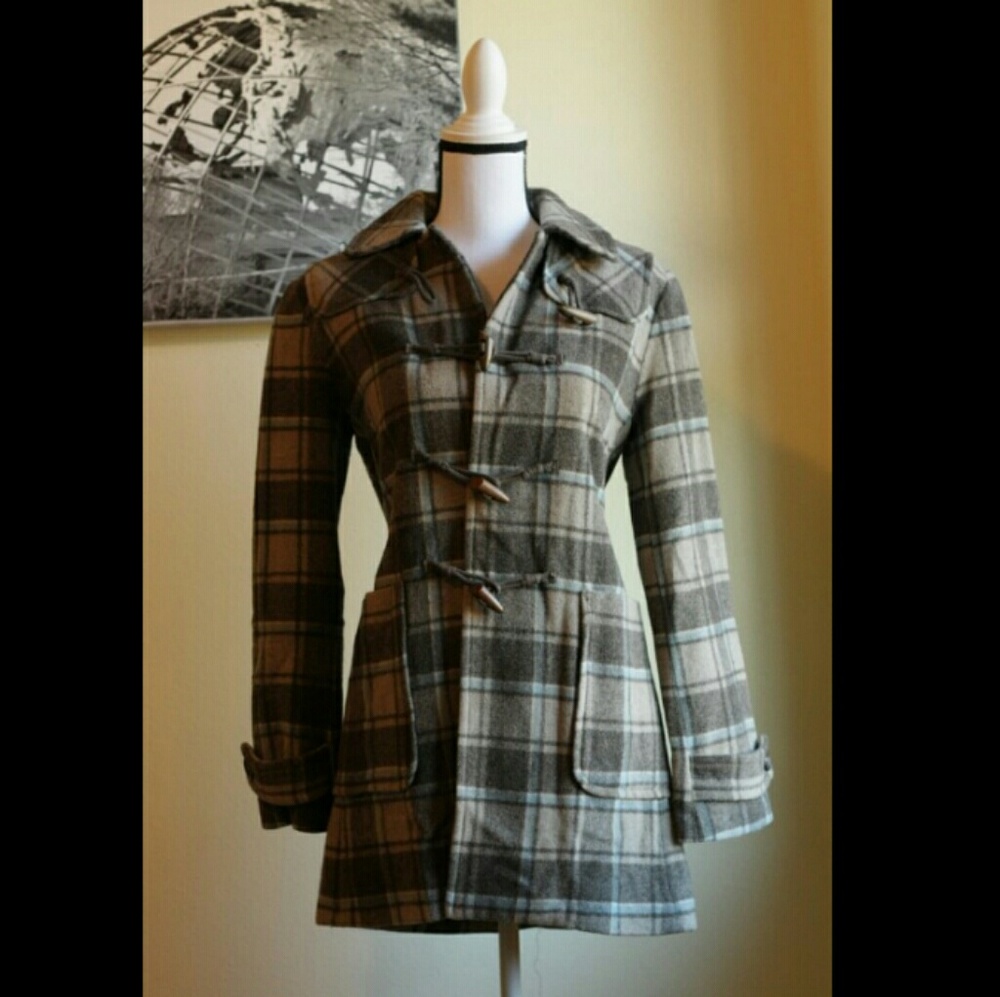 Plaid wool toggle-coat