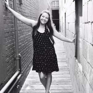 Meet your Posher, Jenalee