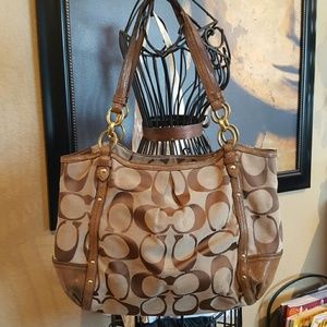Coach shoulder bag