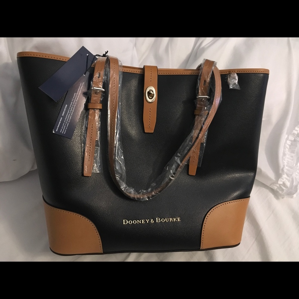 ~SALE~ Dooney & Bourke  handbag NEW ~SALE~