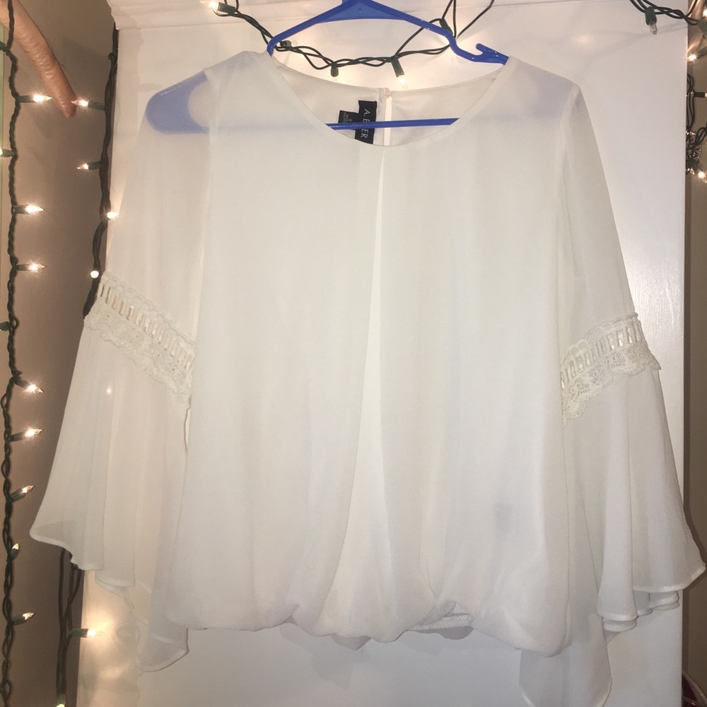 Bell bottom sleeve top