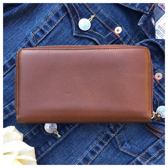 GUCCI ZIP AROUND CAMEL TAN WALLET - Picture 2 of 7