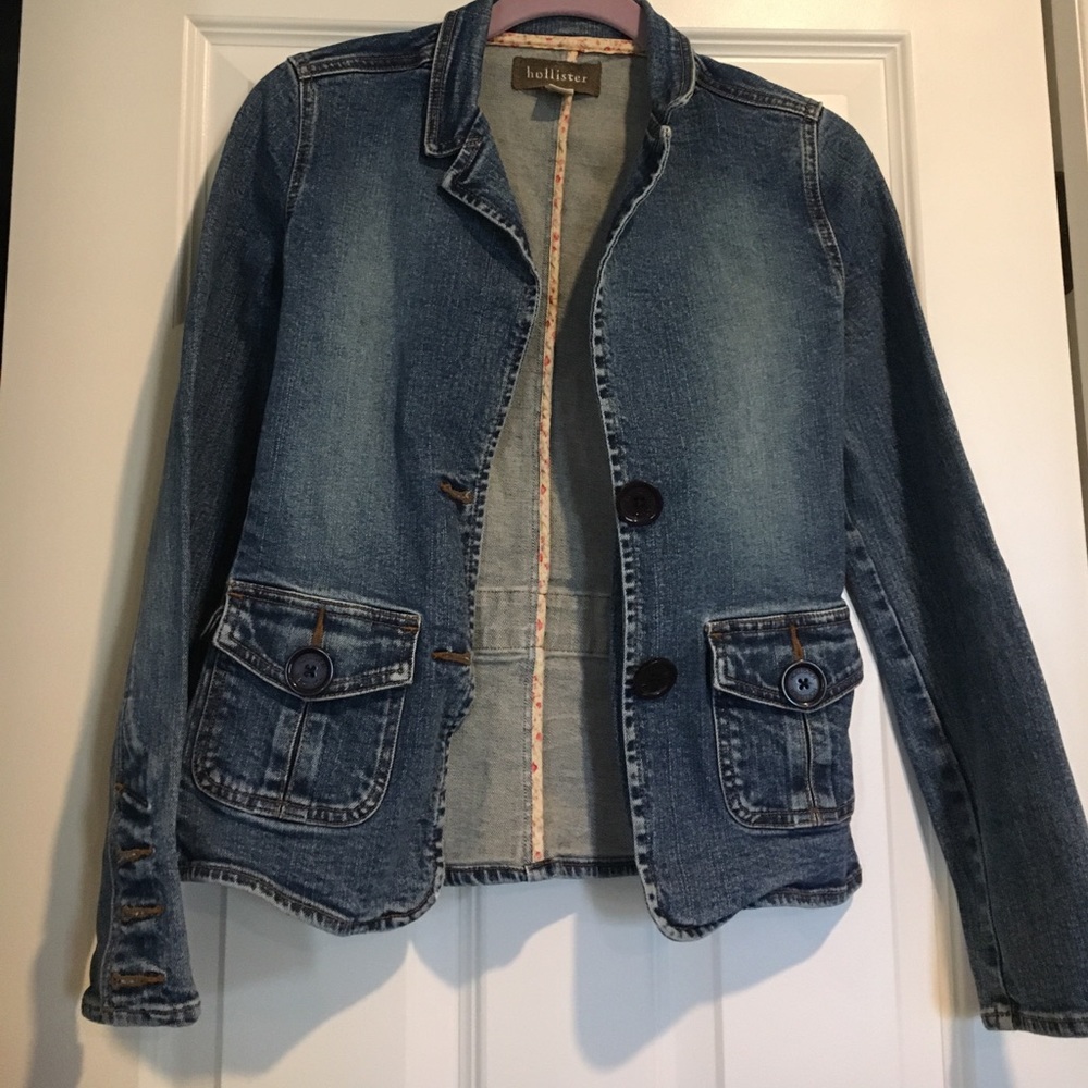 🌻Stretchy jean jacket!🌻