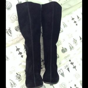 Leather comfy boots never wore