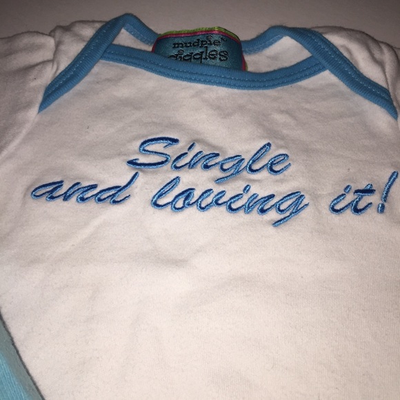*HP Single and Loving it Baby 3 piece set size 0-6 - Picture 3 of 7