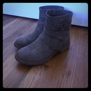 Guess booties