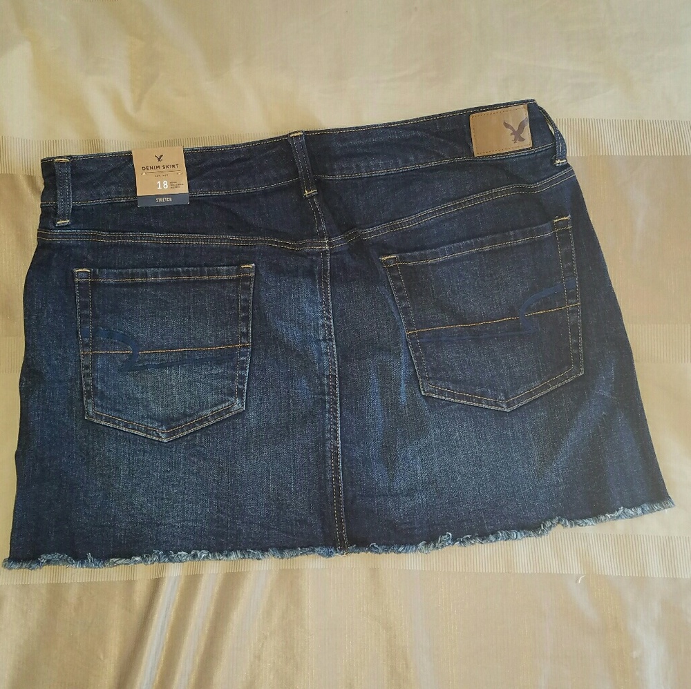 Denim Dark Wash Skirt - Picture 3 of 3