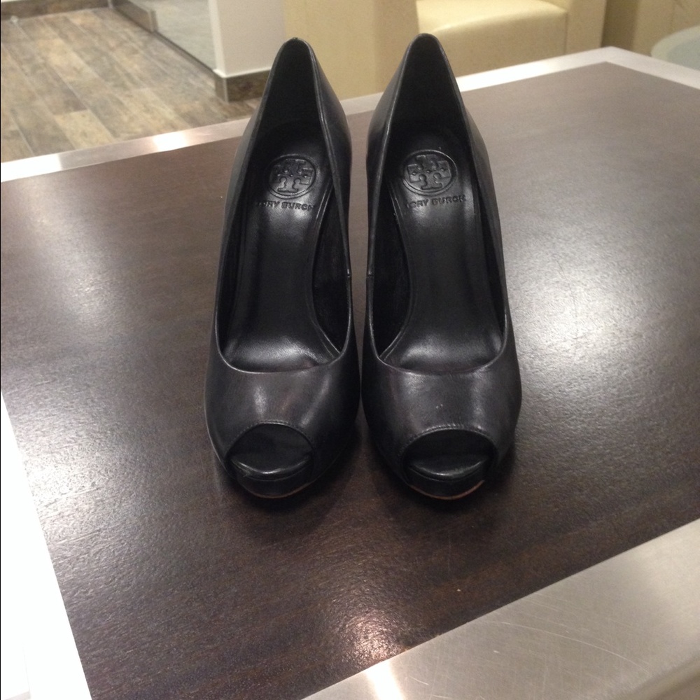 Tory Burch Black Peep Toe Heels 6.5