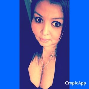 Meet your Posher, Mayra