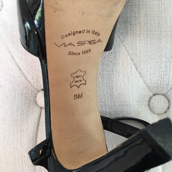 Via Spiga ankle strap , black patent heels - Picture 4 of 4