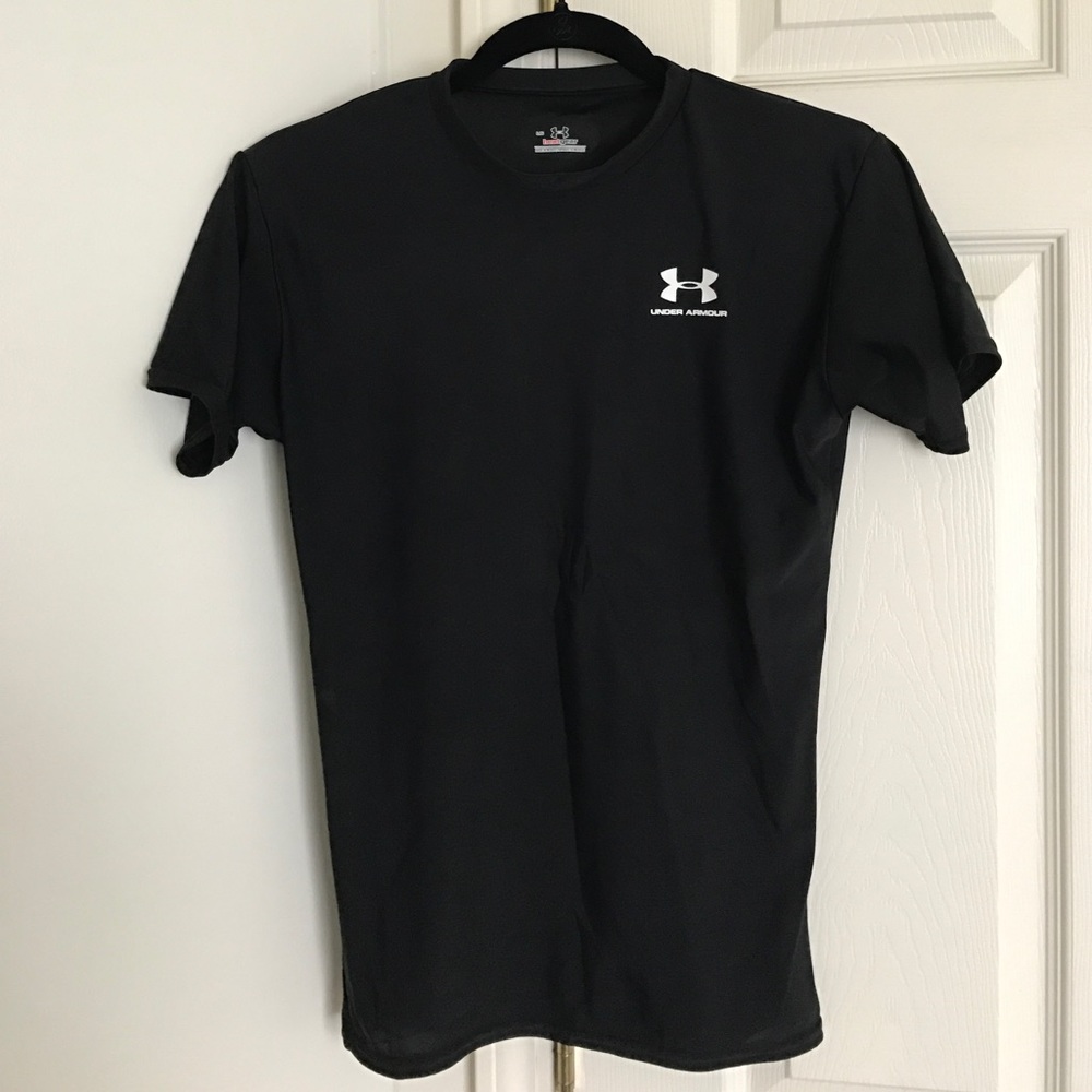 Black heat gear top