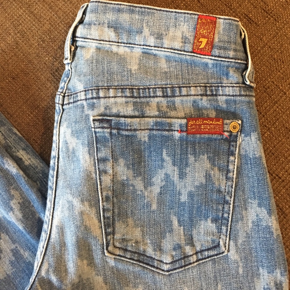 Seven for All Mankind cropped skinny jeans.