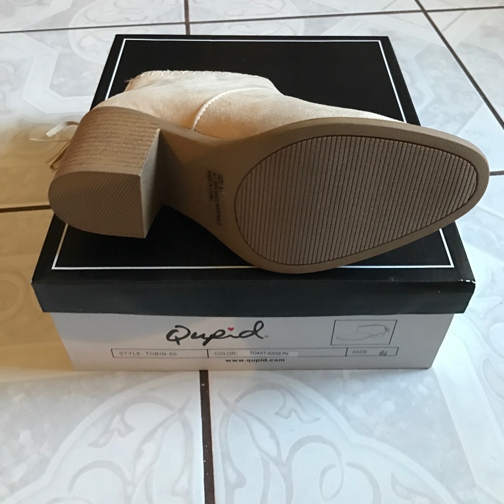 Bone Colored Booties - Picture 5 of 8