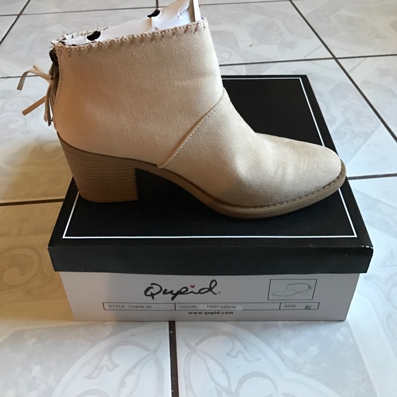 Bone Colored Booties - Picture 4 of 8