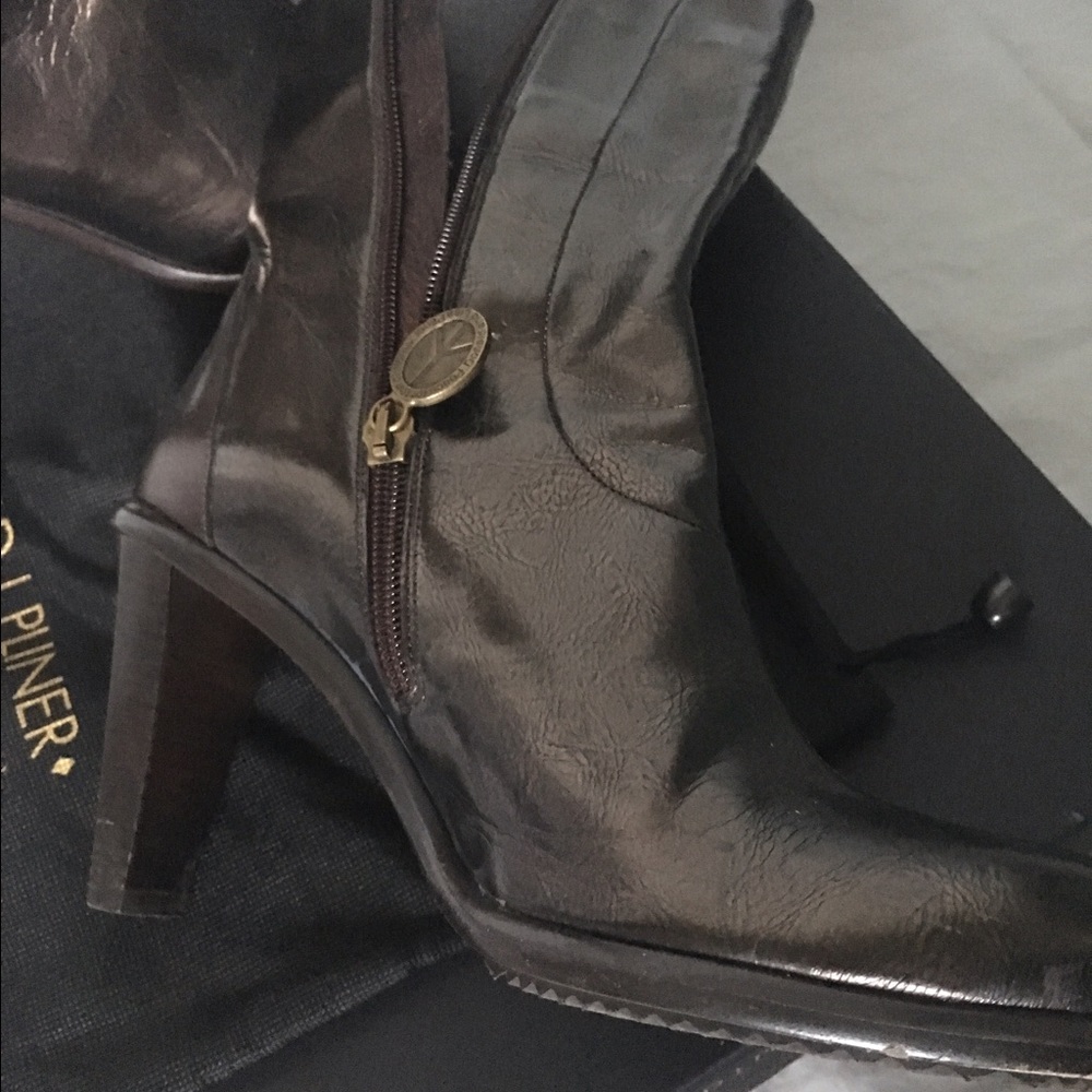 Donald Pliner Midcalf Metallic Bronze Boot 8 EUC