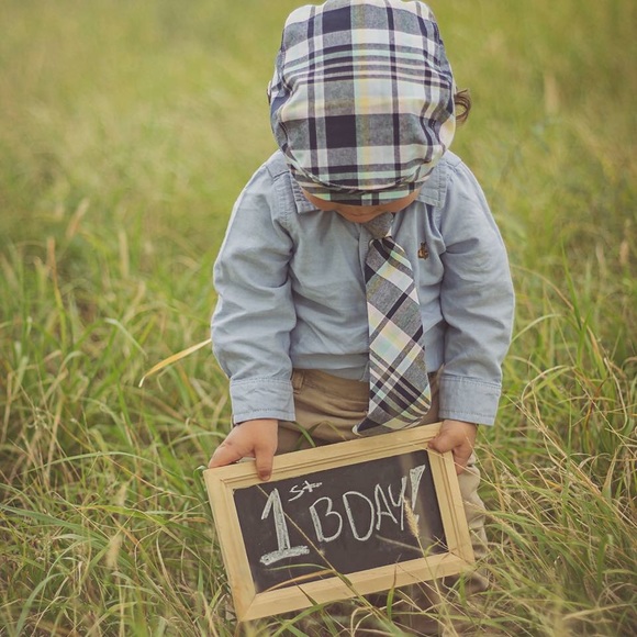 Janie and Jack tie and newsboy hat! - Picture 3 of 4