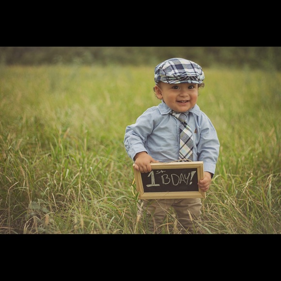 Janie and Jack tie and newsboy hat! - Picture 4 of 4